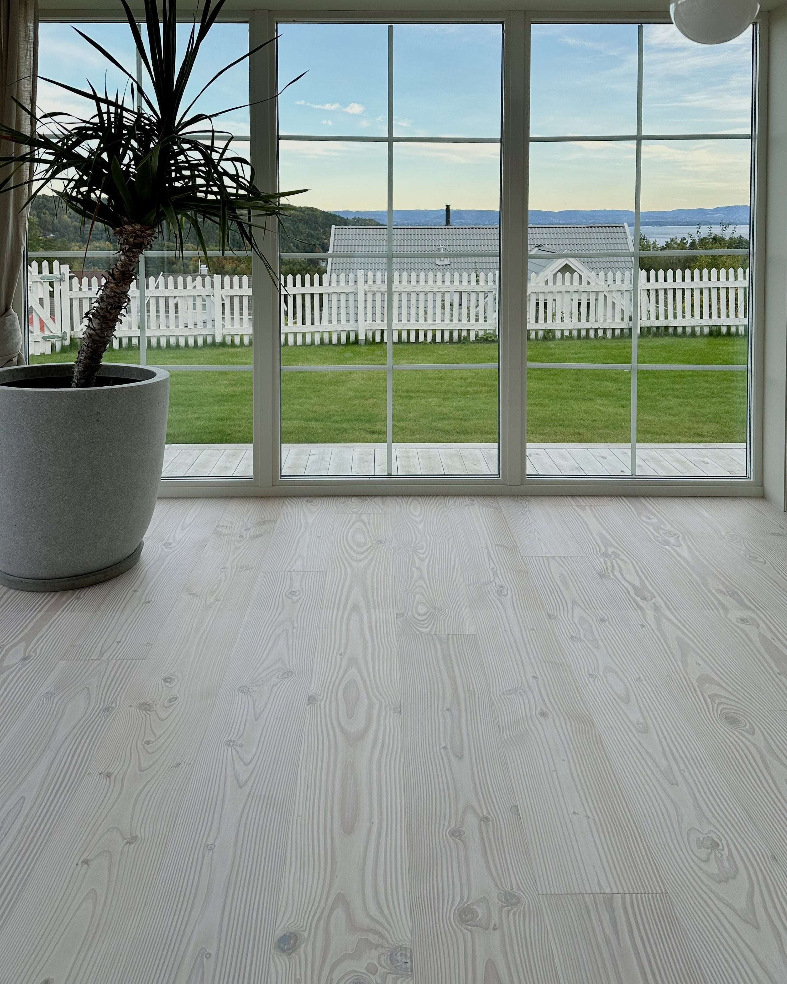 Douglas Double White - Asker